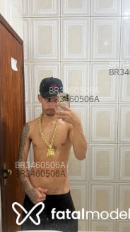 Acompanhante Dennis - Perfil