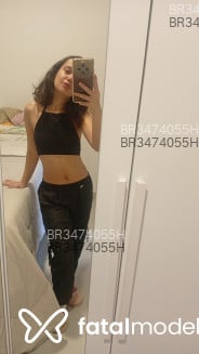 Acompanhante Jaquelini Rebelo - Perfil
