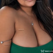 Acompanhante Lanay - Perfil