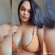 Acompanhante Leeh Moura - Perfil