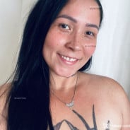 Acompanhante Japonesa - Perfil