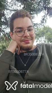 Acompanhante Gutoy - Perfil