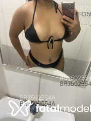 Acompanhante Polly - Perfil