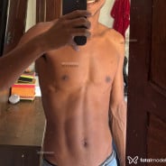 Acompanhante Hadriam - Perfil