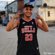 Acompanhante Pretinho - Perfil