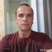 Acompanhante Blewold - Perfil