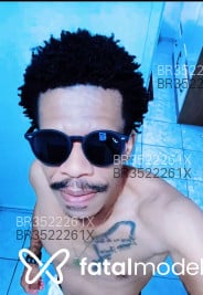 Acompanhante Carlos Pal Grade - Perfil