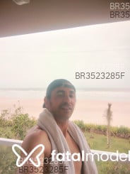 Acompanhante Oliver - Perfil