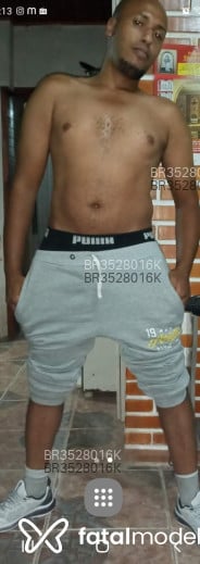 Acompanhante Hiey Preto - Perfil