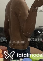 Acompanhante Arthur - Perfil