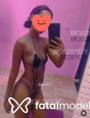 Acompanhante Branca - Perfil