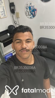 Acompanhante Preto - Perfil