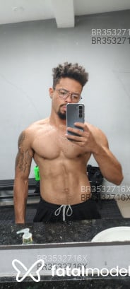 Acompanhante Johnn - Perfil