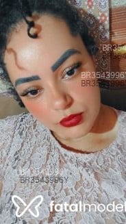 Acompanhante Morena - Perfil