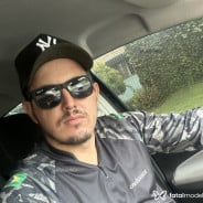 Acompanhante Roger - Perfil