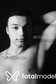 Acompanhante Henrique - Perfil