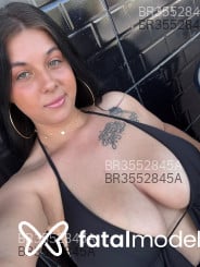 Acompanhante Penélope - Perfil