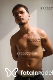 Acompanhante Oliver - Perfil
