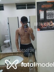 Acompanhante Long John - Perfil