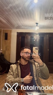 Acompanhante Hainer - Perfil