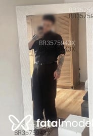 Acompanhante Tetts - Perfil