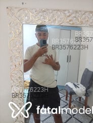 Acompanhante Roni Cross - Perfil