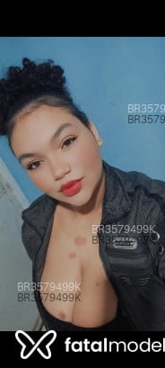 Acompanhante Esmeralda - Perfil
