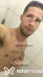 Acompanhante Carlos Roberto - Perfil
