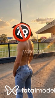 Acompanhante Mineirinho - Perfil