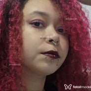 Acompanhante Clarice - Perfil