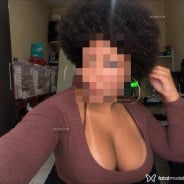 Acompanhante Preta - Perfil