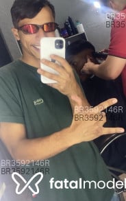 Acompanhante Maycon - Perfil