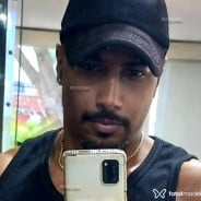 Acompanhante Leotiger - Perfil