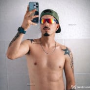 Acompanhante Konrady - Perfil