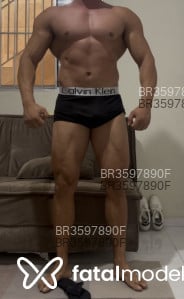 Acompanhante Bryan Pegada Forte - Perfil