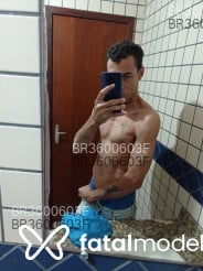 Acompanhante Ricardo Alvarenga - Perfil