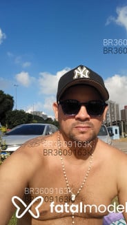 Acompanhante Valentino - Perfil
