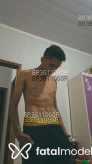 Acompanhante Pretinho - Perfil