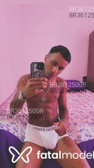 Acompanhante Gatopreto - Perfil