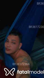 Acompanhante Benny - Perfil