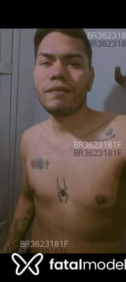 Acompanhante Richards - Perfil