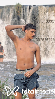 Acompanhante Banne - Perfil