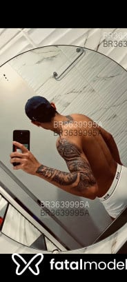 Acompanhante Cristofe - Perfil
