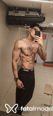 Acompanhante Leonardo - Perfil