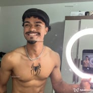 Acompanhante Douglas - Perfil