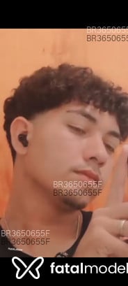 Acompanhante Shants - Perfil