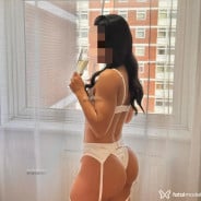 Acompanhante Thaís - Perfil