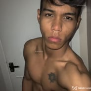 Acompanhante Alexander - Perfil
