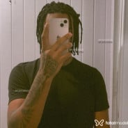 Acompanhante Ray Negro - Perfil