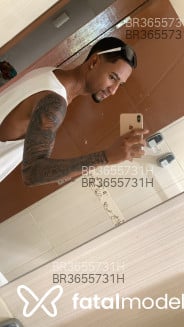 Acompanhante Tsilva - Perfil